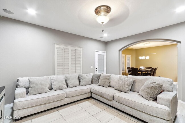 Building Photo - 14677 Spanish Point Dr