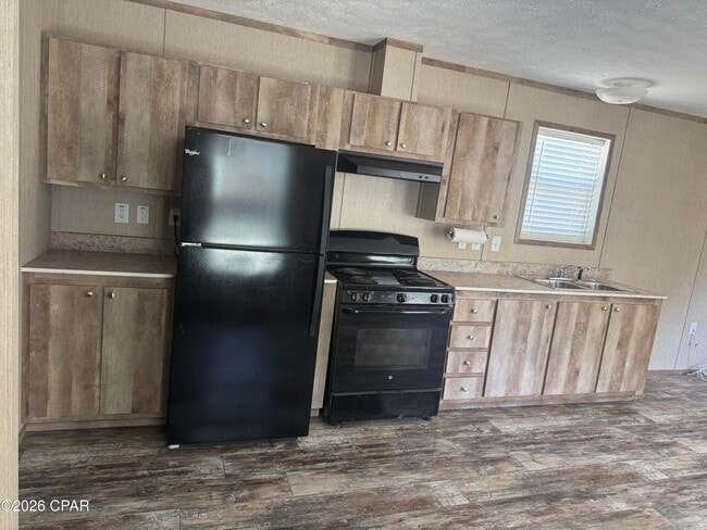 Building Photo - 7640 Liberty Ave