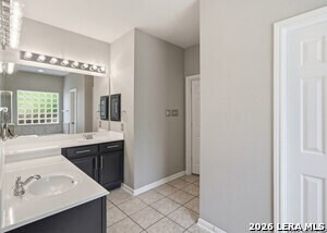 Building Photo - 8603 Solano Dr