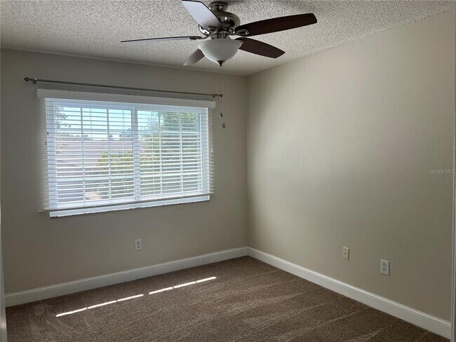 Building Photo - 2532 Stony Brook Ln