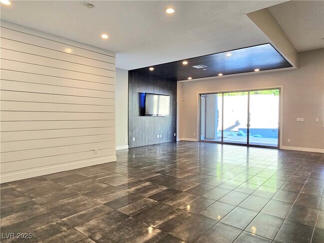 Building Photo - 12374 Skyracer Dr