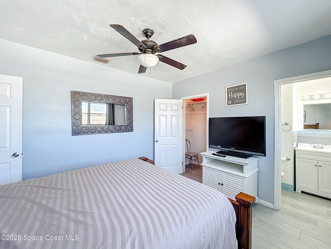 Building Photo - 113 SE 1st St