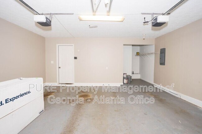 Building Photo - 4303 Brighton Way NW