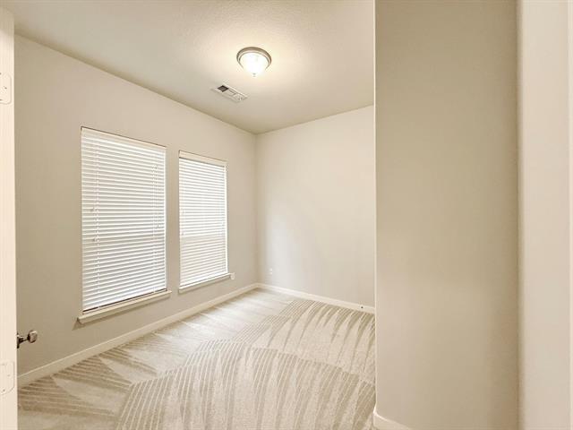 Building Photo - 10801 Sexton Dr