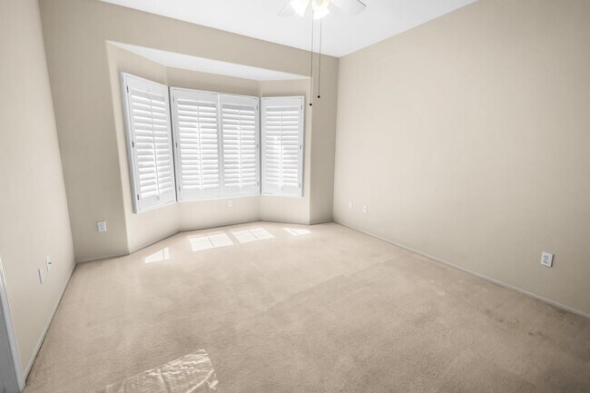 Building Photo - Sun City Grand Home