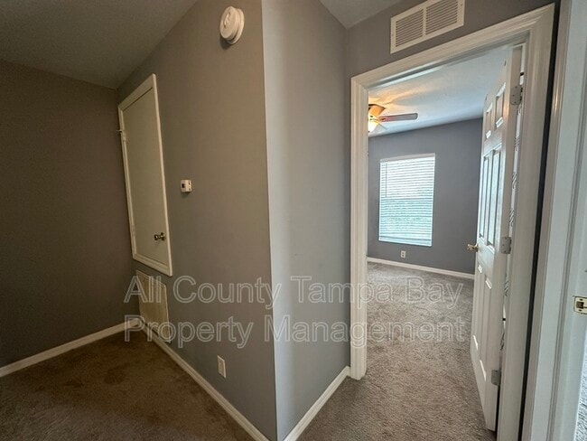 Building Photo - 9448 Charlesberg Dr