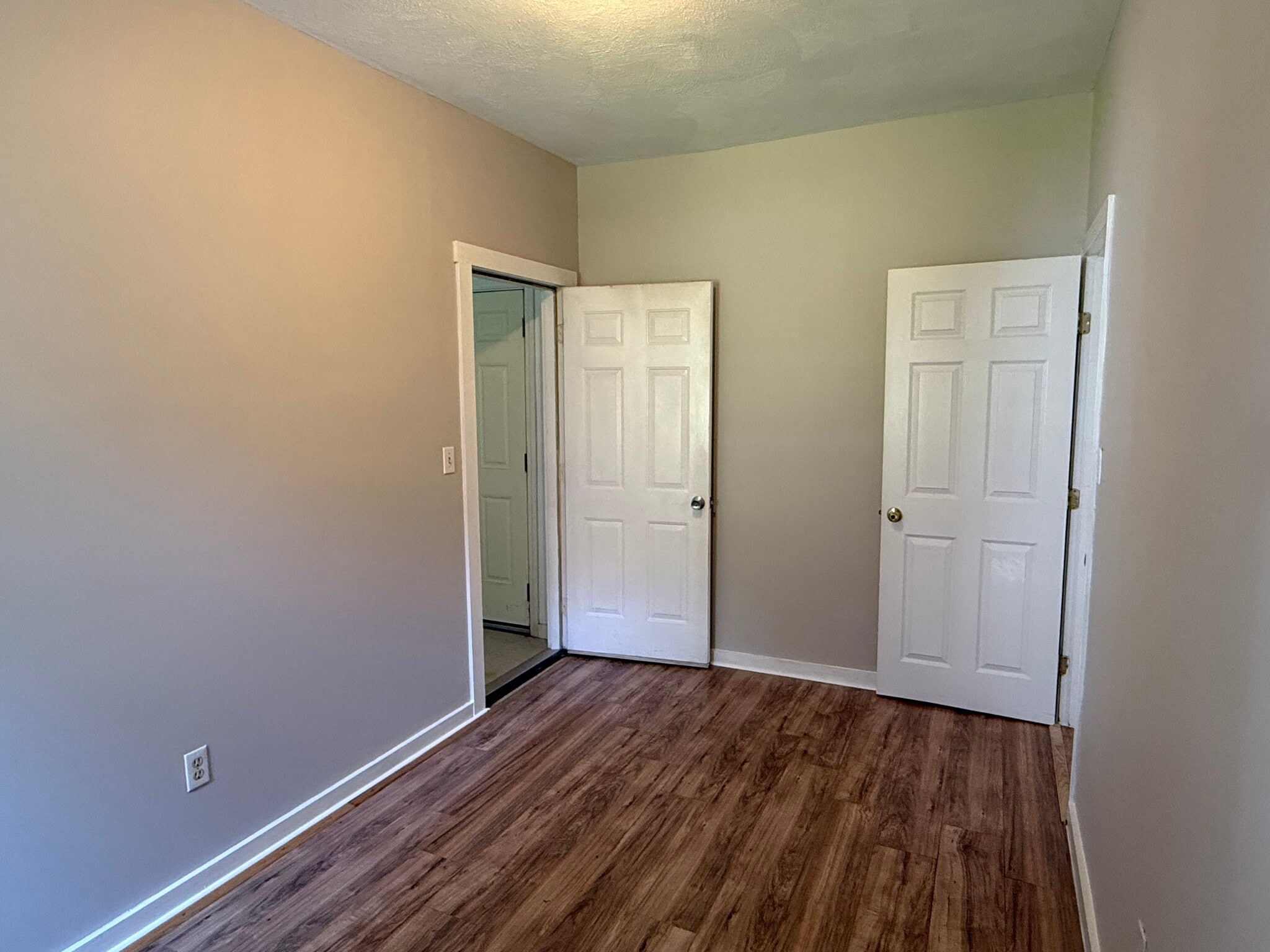 Apt 2: Bedroom 3 - 57 Mozart St