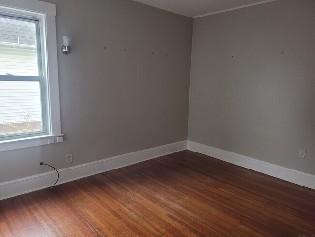 Building Photo - 544 Franklin Ave