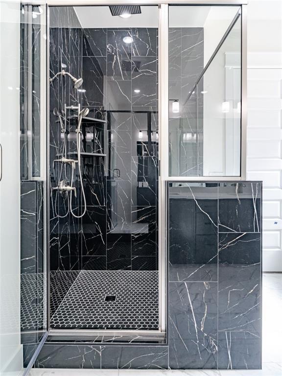 Building Photo - 311 Hedge Dr