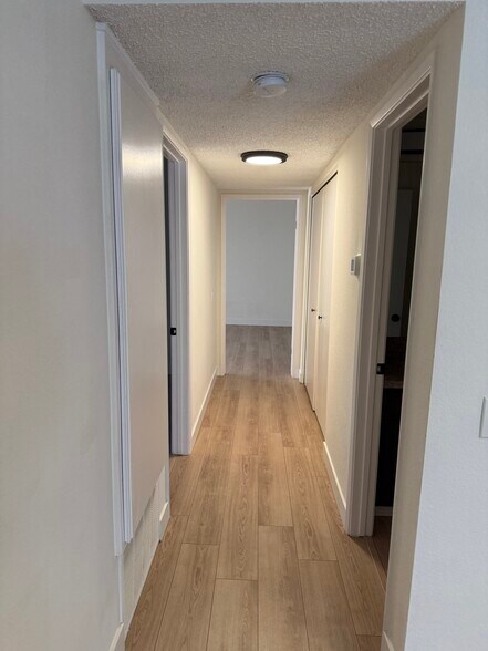 Building Photo - 4235 Porte de Merano