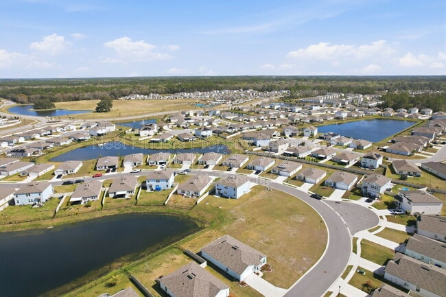 Building Photo - 190 Ardila Cir