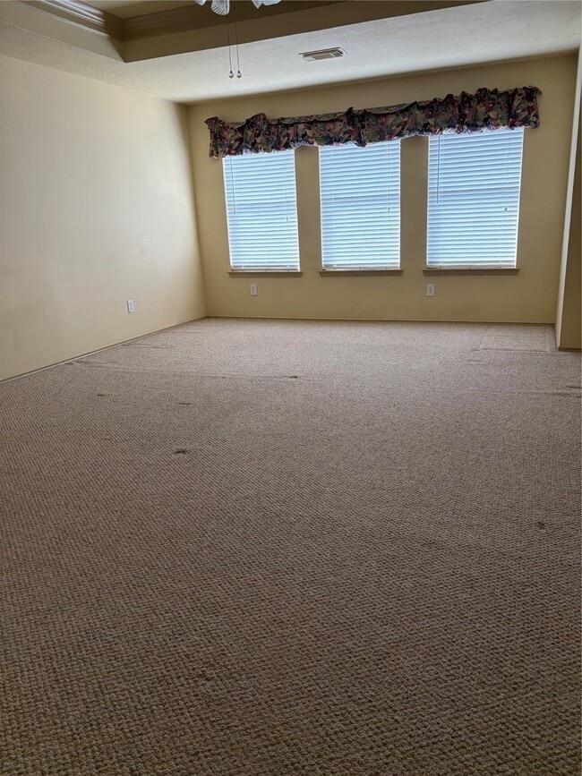 Building Photo - 1222 Bluestone Dr