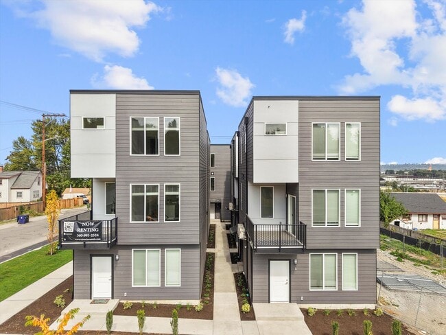 Building Photo - Brand New Construction!