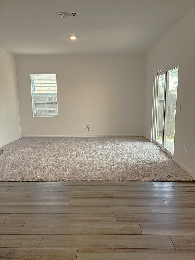 Building Photo - 14715 Peaceful Wy