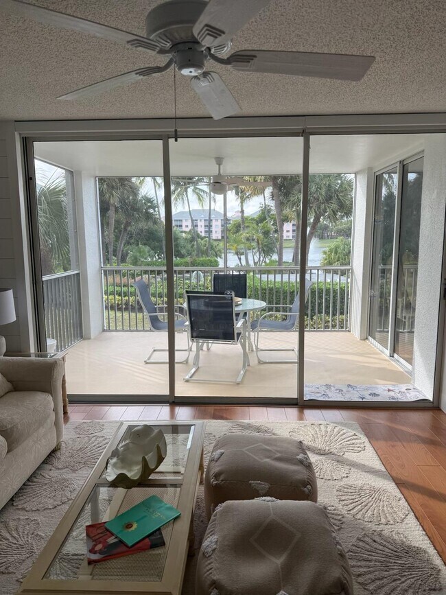 Building Photo - 353 S US Hwy 1