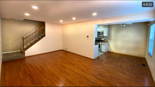 Building Photo - 353 Ashwood Ct