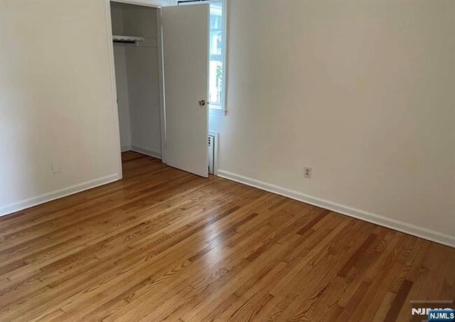 Building Photo - 602 Studio Rd