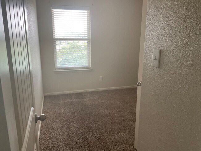 Building Photo - Beautiful 3/2 in a Gated Community at Marb...