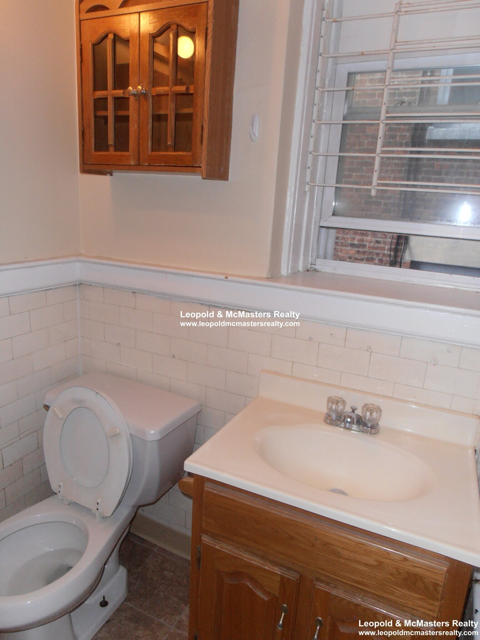 Building Photo - 16 Quint Ave