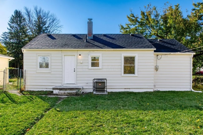 Building Photo - Fully Renovated 2-Bedroom Home with 1-Car Garage
