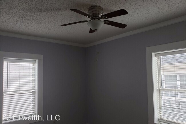 Building Photo - 1 br, 1 bath Apartment - 231 12th Street