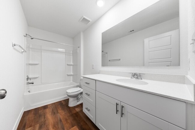 Building Photo - 817 Heartseed Ave