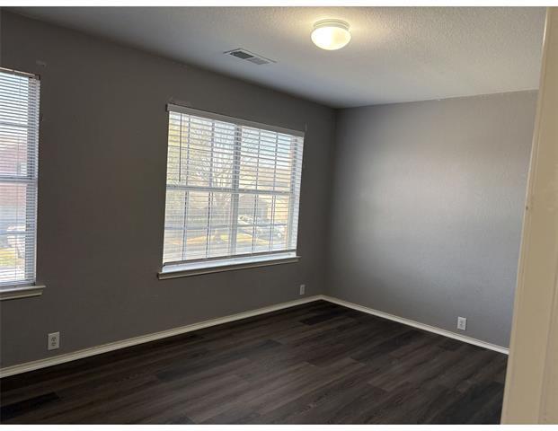 Building Photo - 9011 King Ranch Dr