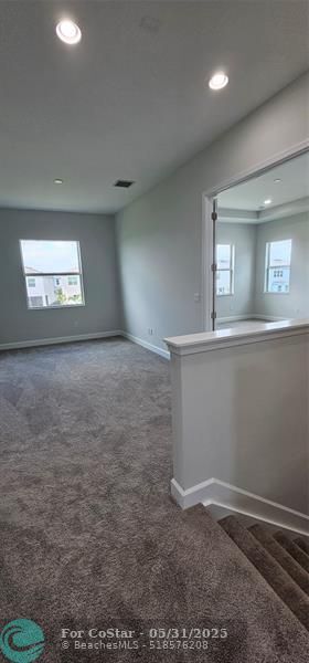Building Photo - 5461 Empire Dr