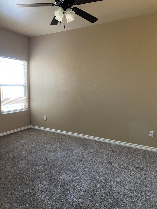 Building Photo - COMING SOON!!  2 Story Townhome