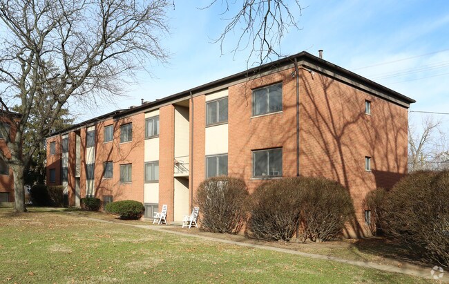 Building Photo - The Chambers