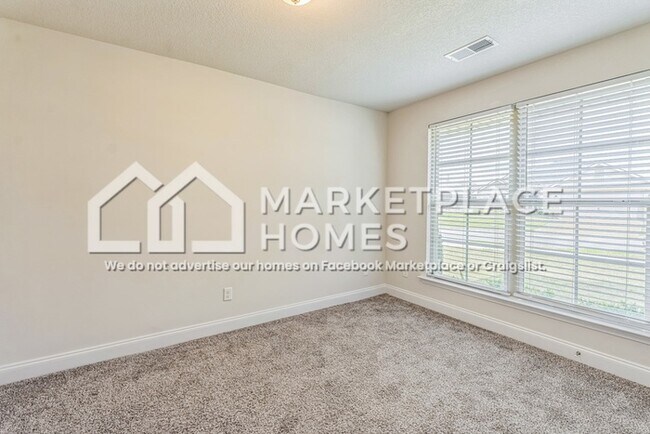 Building Photo - 2488 Marion Ln