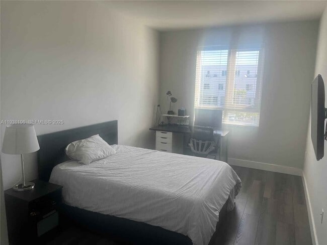 Building Photo - 6415 NW 102nd Path