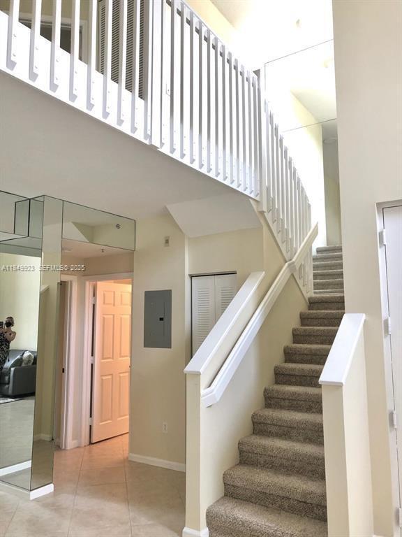 Building Photo - 4812 S Central Blvd