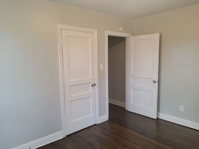 Building Photo - 157 Roberta Dr