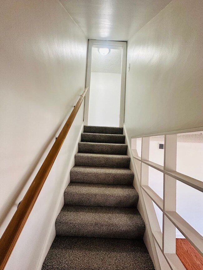 Building Photo - Spacious and stylish home in a prime Louisville location!