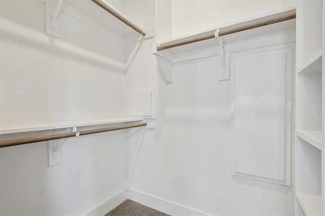 Building Photo - 518 Woodside Trl