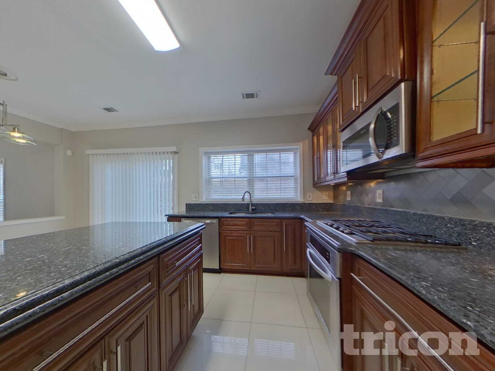 Building Photo - 5910 Haterleigh Dr