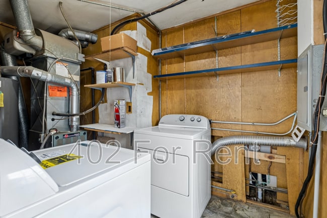 Building Photo - 3111 S 40th St