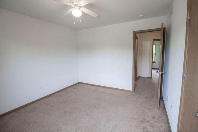 Building Photo - 2119 N Ballenger Ln