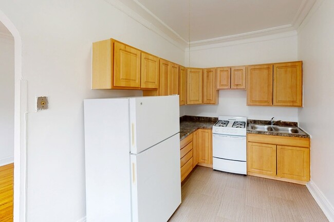 Floorplan - 5457-5459 S. Blackstone Avenue