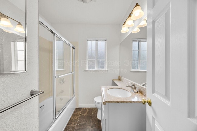 Building Photo - 16385 Gordon Way