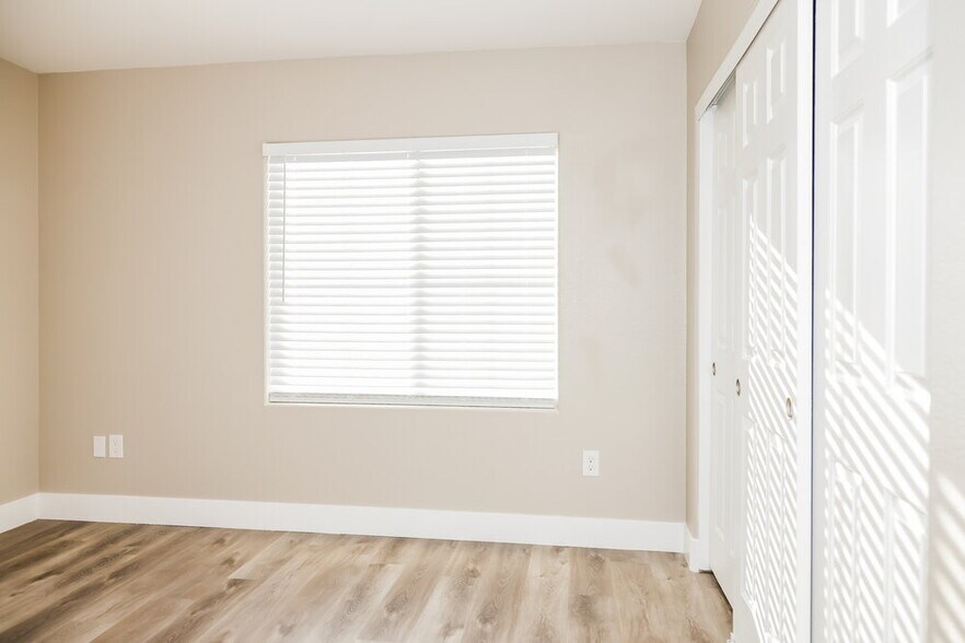 Building Photo - 7310 Prussian Green St