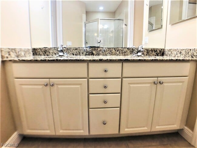 Building Photo - 13651 Julias Way