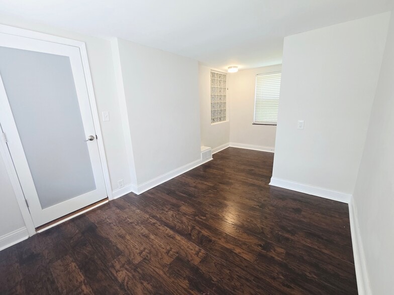 Bonus Room - 6323 Heitzler Ave