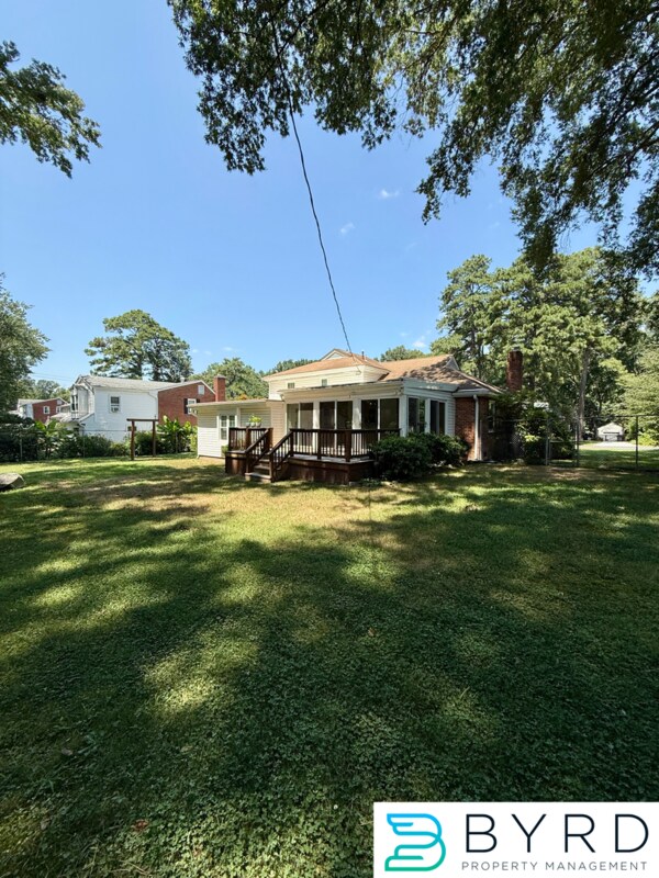 Building Photo - 9007 Michaux Ln