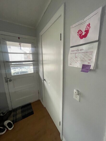 Building Photo - 22 West Ave