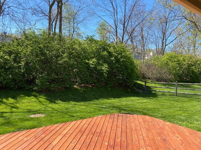 Building Photo - 10744 Belair Dr