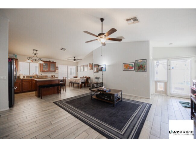 Building Photo - $500 OFF FIRST MONTH'S RENT MOVE IN SPECIAL! Exceptional 4/2 Phoenix House- Spacious 4 Bed Retreat w