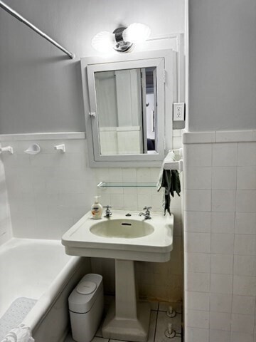 Images are representative samples of the advertised unit. Actual units shown during tours may differ - 14 Beacon St