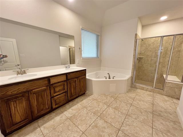 Building Photo - 10316 Marathon Ct